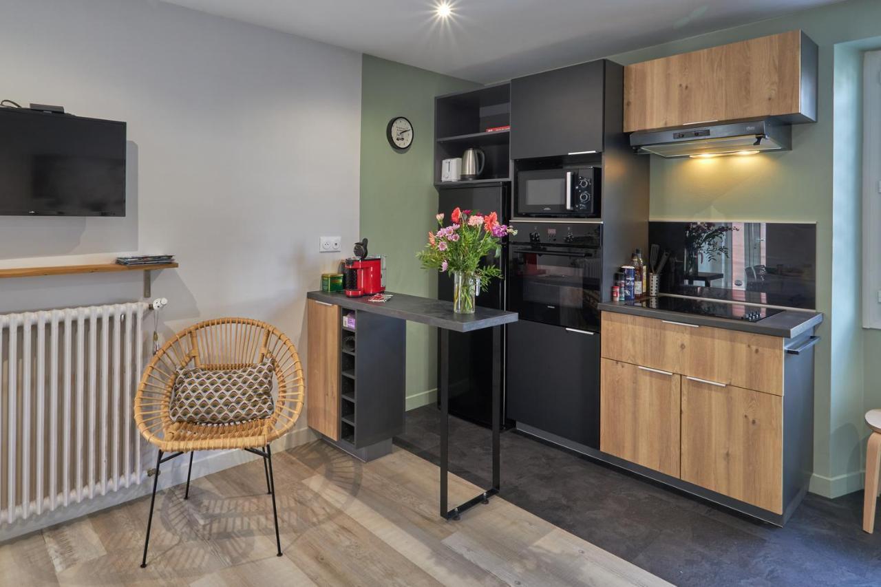 Centre Ville A Pied Appt Avec Sauna, Linge, Wifi, Stationnement Gratuit Vannes Kültér fotó