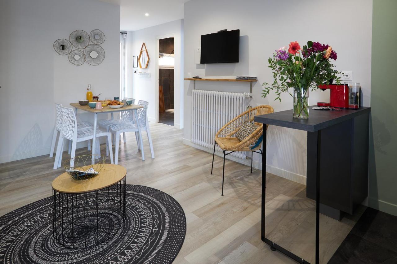 Centre Ville A Pied Appt Avec Sauna, Linge, Wifi, Stationnement Gratuit Vannes Kültér fotó