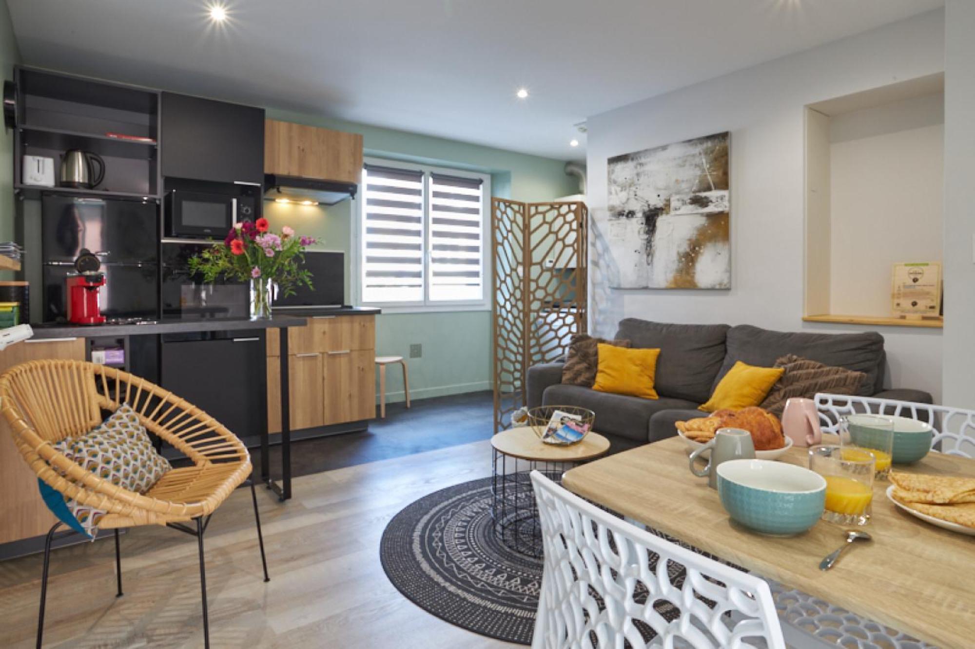 Centre Ville A Pied Appt Avec Sauna, Linge, Wifi, Stationnement Gratuit Vannes Kültér fotó
