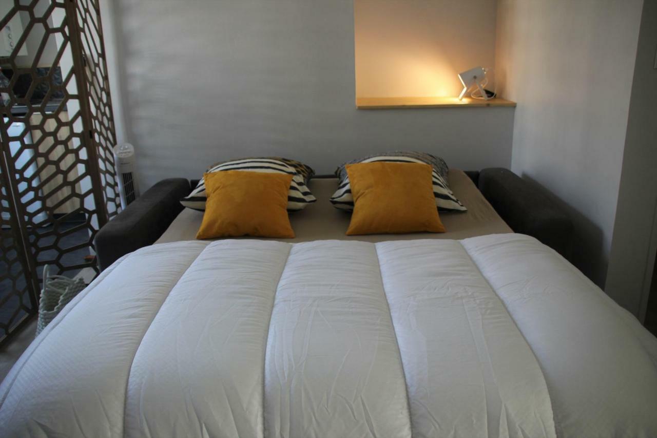 Centre Ville A Pied Appt Avec Sauna, Linge, Wifi, Stationnement Gratuit Vannes Kültér fotó